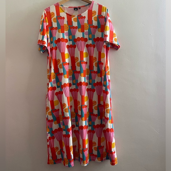 Uniqlo x Marimekko T-Shirt Dress Japanese, Special Edition Collection, Size Med - Picture 2 of 16
